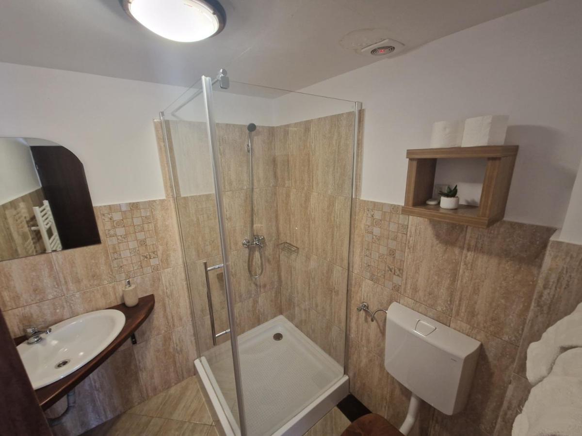 Vila Ograda De La Munte Bran  Exteriér fotografie