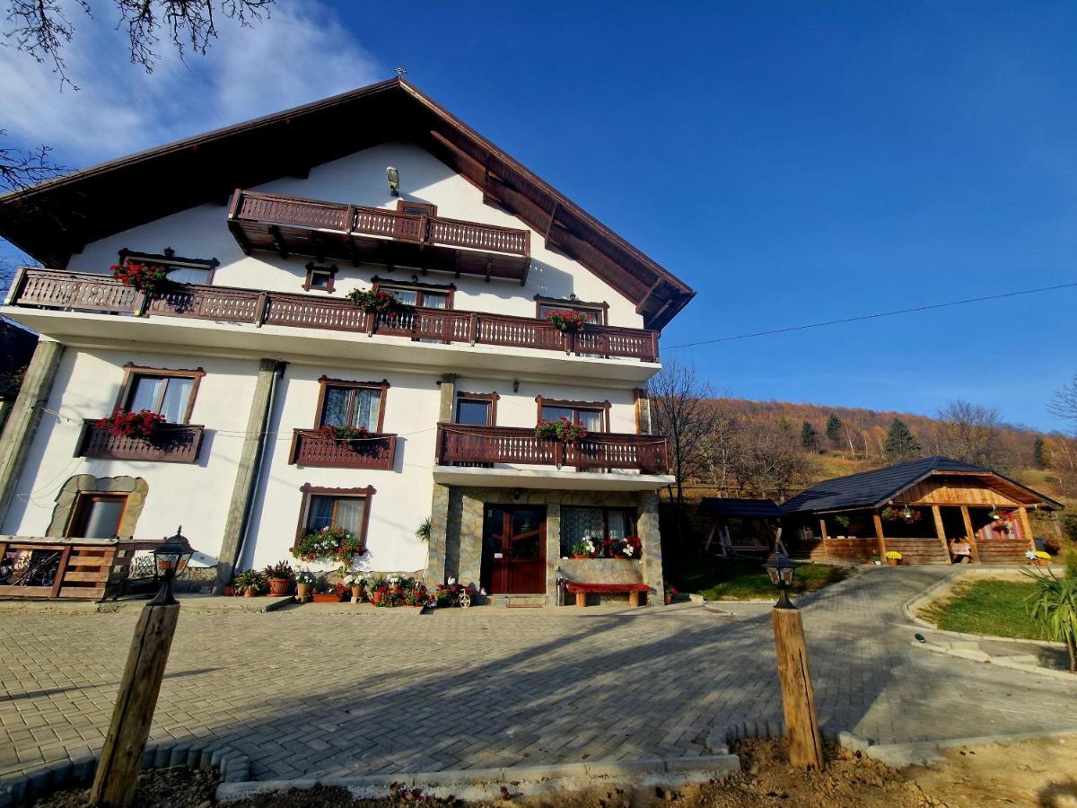 Vila Ograda De La Munte Bran  Exteriér fotografie