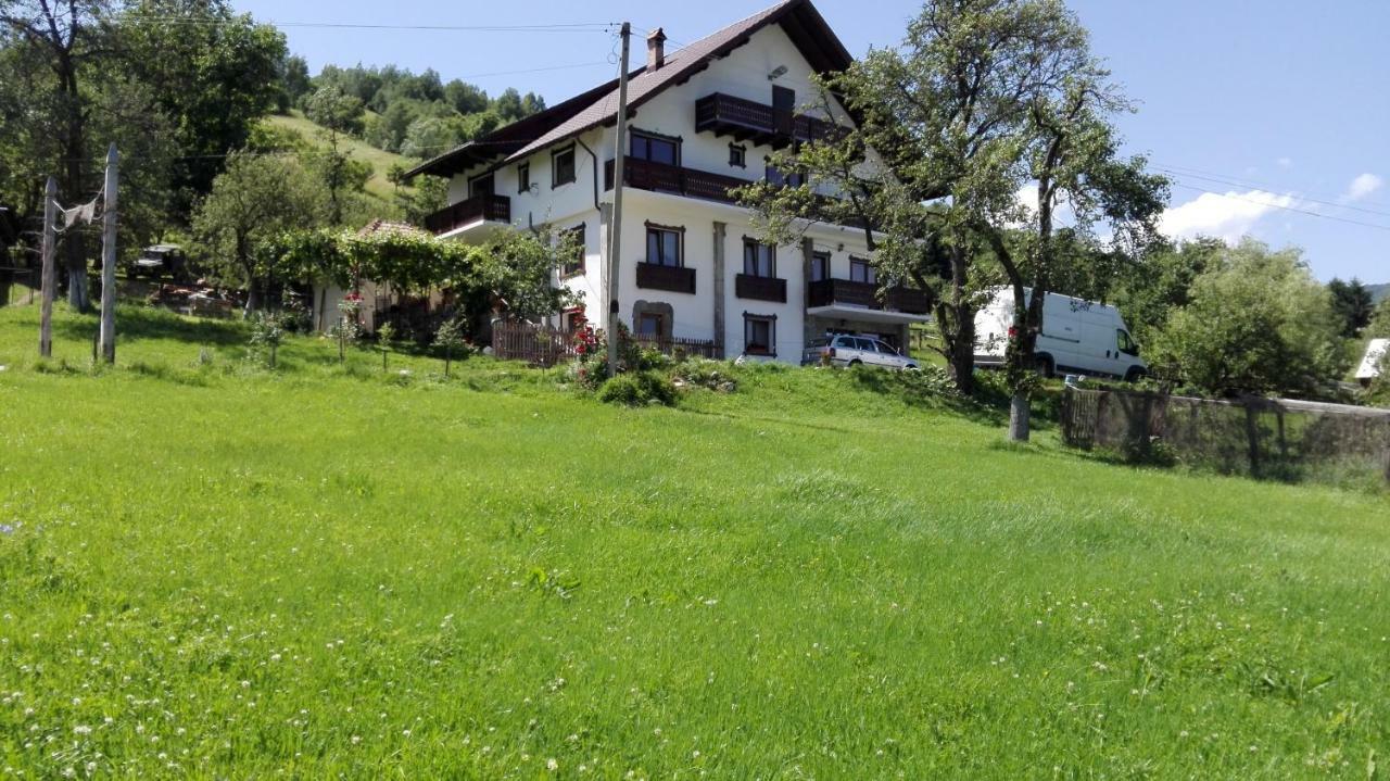 Vila Ograda De La Munte Bran  Exteriér fotografie