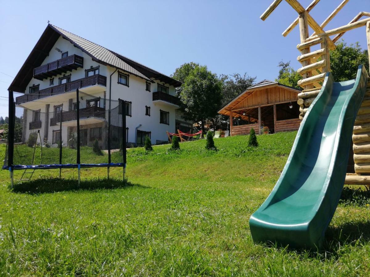 Vila Ograda De La Munte Bran  Exteriér fotografie